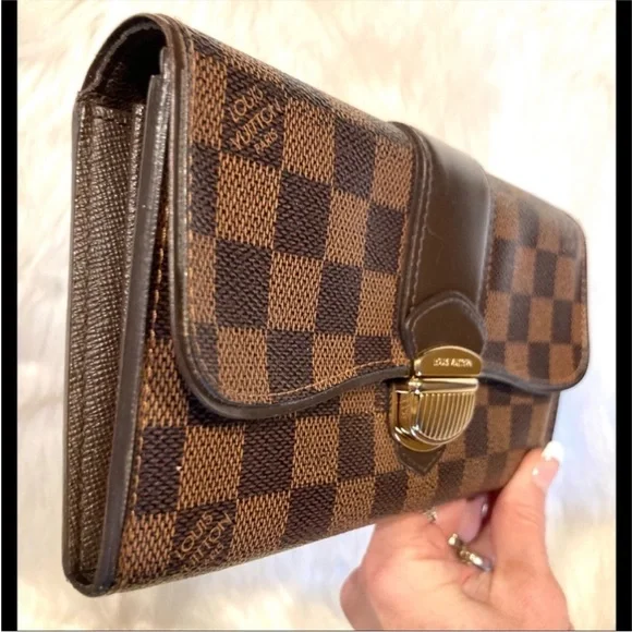 Authenticated Louis Vuitton Damier Ebene Sistina Long Wallet - Picture 5 of 16